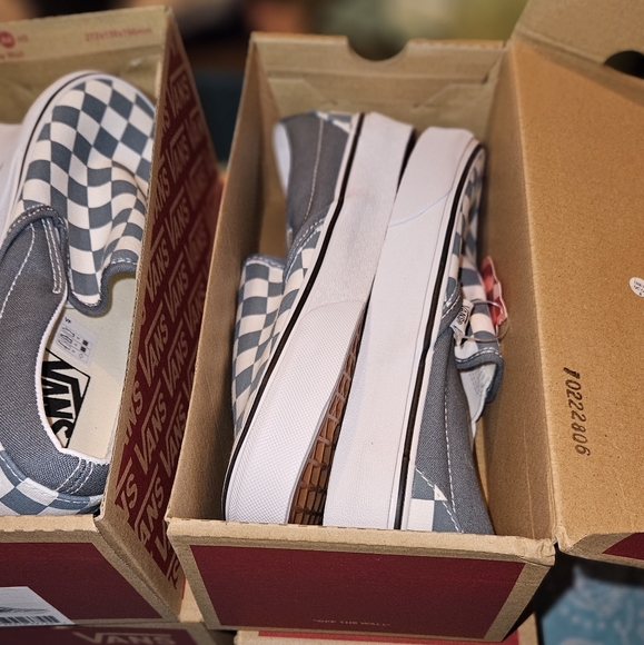 Vans slip ones never worn,5.0mens 6.5 women Color theory checkerboard. Slip O - Picture 2 of 7